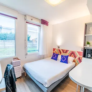 Montempo Lyon Viviani Aparthotel Venissieux
